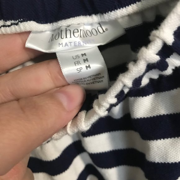 Motherhood Maternity Top Size MED - Picture 3 of 3